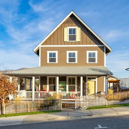 Driftwood Cottage With Carriage House #6Ch
